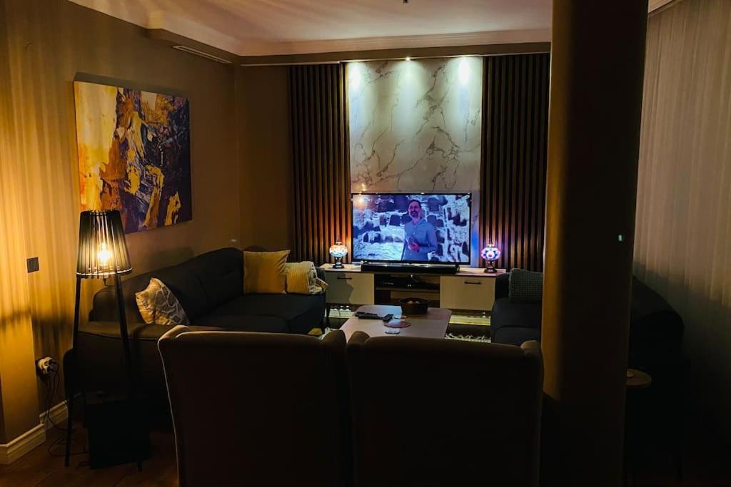 Sisli Osmanbey Taksim Large Terrace, Quietness And Space Apartment Истанбул Екстериор снимка