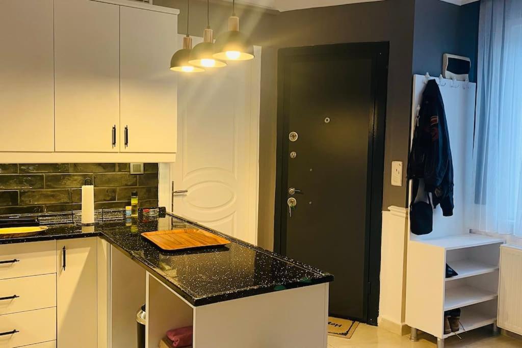 Sisli Osmanbey Taksim Large Terrace, Quietness And Space Apartment Истанбул Екстериор снимка